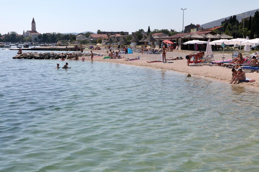 Apartments Irena Trogir Exterior photo